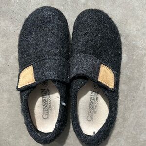Giesswein felt shoes size 38